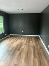 1319 Givens Ln-Unit -1319 in Clarksville, TN - Building Photo - Building Photo