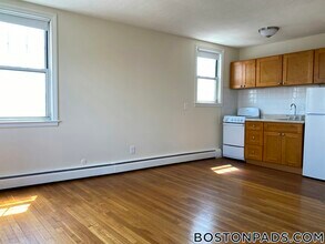 160 N Beacon St in Boston, MA - Building Photo - Building Photo