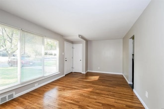 3951 Glissade Dr in New Port Richey, FL - Building Photo - Building Photo