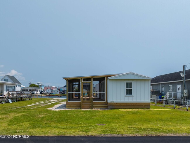 3040 3rd St in Surf City, NC - Building Photo - Building Photo