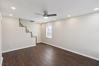 443 Fairway Blvd in Willowick, OH - Building Photo - Building Photo