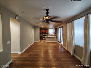 5436 Whisper Bluff St in North Las Vegas, NV - Building Photo - Building Photo