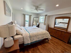 43B Old Squires Rd in Hampton Bays, NY - Building Photo - Building Photo