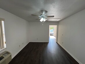 833 Caribbean Dr in Davenport, FL - Building Photo - Building Photo