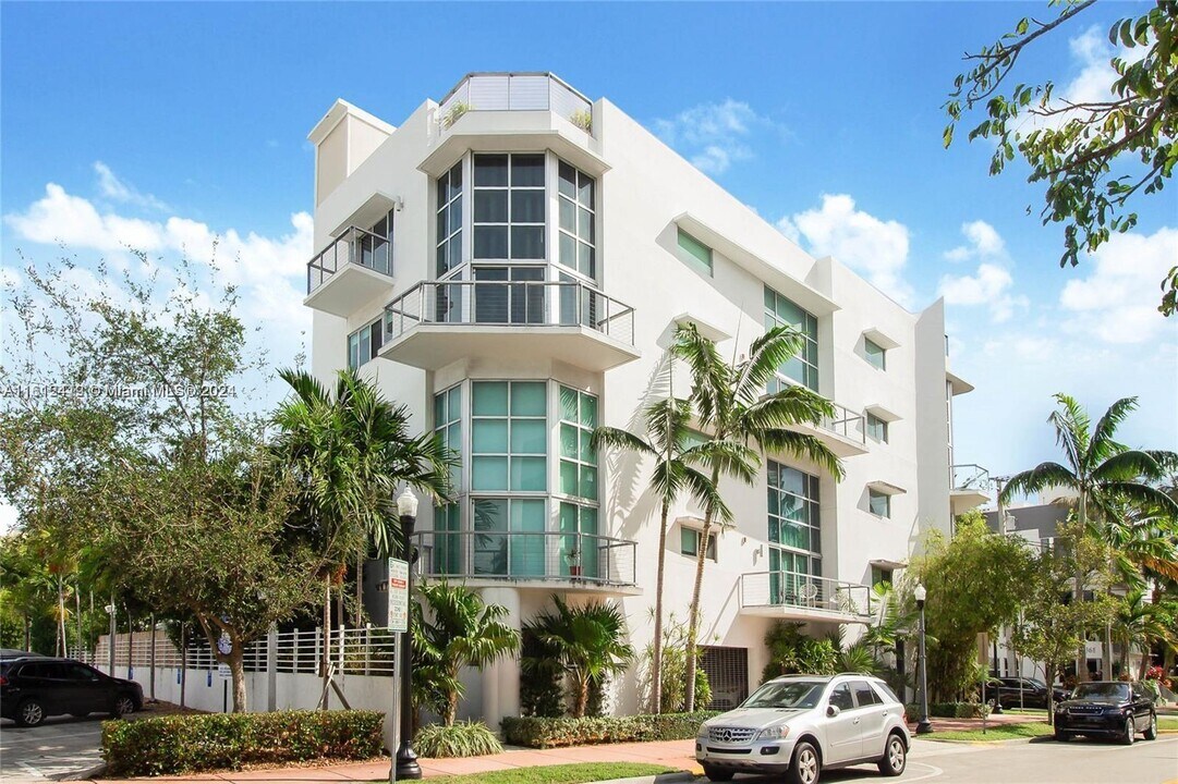 401 Jefferson Ave, Unit 6 in Miami Beach, FL - Foto de edificio