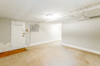 1832 Biltmore St NW in Washington, DC - Building Photo - Building Photo