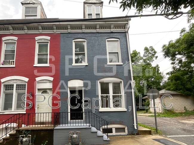 120 S Hartley St