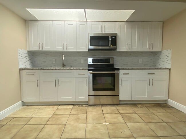 property at 182-184 SE 10th St