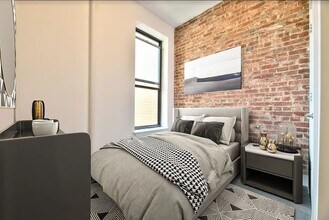 303 Broome St, Unit 3 in New York, NY - Foto de edificio - Building Photo