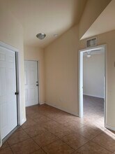4427 SW 9th Ave in Cape Coral, FL - Building Photo - Building Photo