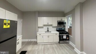 6152 Glenmore Ave in Philadelphia, PA - Building Photo