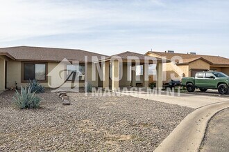 10179 W Durango Cir in Arizona City, AZ - Building Photo - Building Photo