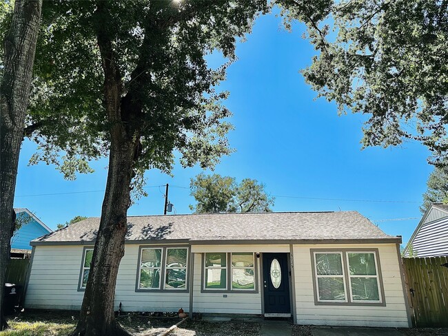 property at 6729 Lodge St