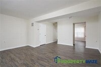 814 Showell Ct photo'