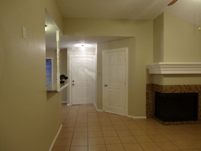 13716 Sablecrest Dr