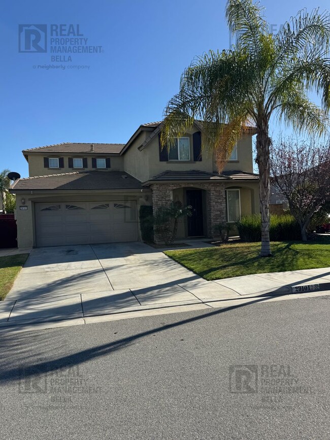 property at 29101 Springshores Dr