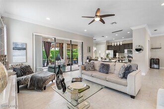 4215 Siderno Ct in Naples, FL - Building Photo - Building Photo