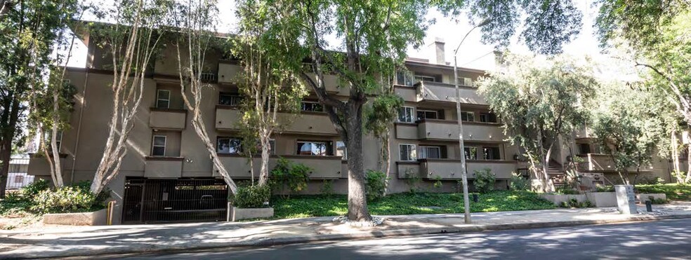 1868-1874 N Lincoln Ave Apartments | Pasadena, CA Apartments For Rent