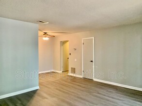 Fountainbleu Apartment II in Florence, AL - Building Photo - Building Photo