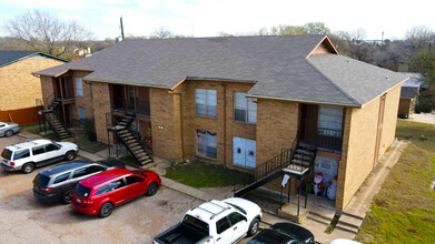 Saulsbury Apartments in Temple, TX - Building Photo - Building Photo