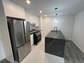 425 Rue Joliette in Longueuil, QC - Building Photo - Building Photo