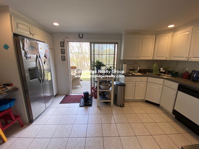 14 Park Pl in Arlington, MA - Foto de edificio - Building Photo