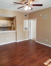 14205 Falls Church Dr in Orlando, FL - Building Photo - Building Photo