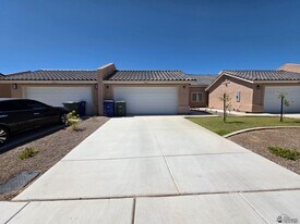 7357 E 36th Pl in Yuma, AZ - Building Photo