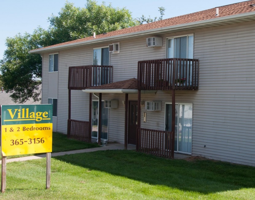 Village in Cedar Rapids, IA - Foto de edificio