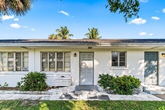 211 Sunrise Ave in Lantana, FL - Building Photo - Building Photo