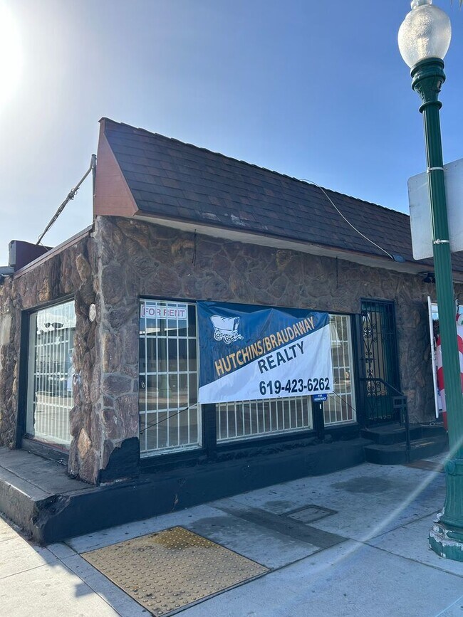 811-819 C Ave in National City, CA - Building Photo - Building Photo