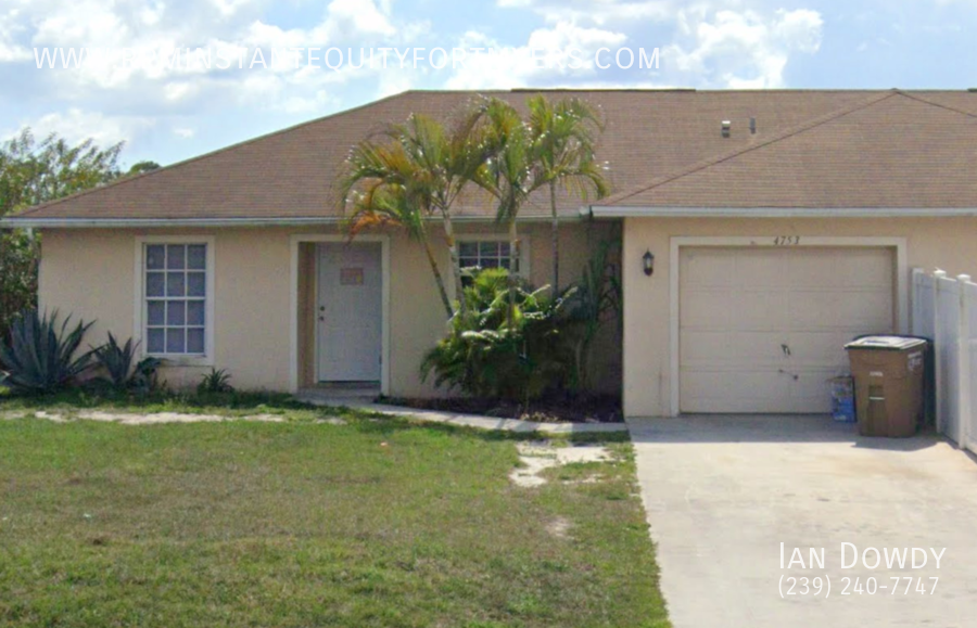 4753 Leonard Blvd S in Lehigh Acres, FL - Building Photo