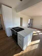 436 Rosecrans Ave, Unit A in Manhattan Beach, CA - Building Photo - Building Photo