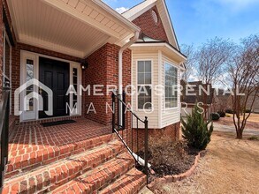 1014 Oak Meadows Rd in Birmingham, AL - Building Photo - Building Photo