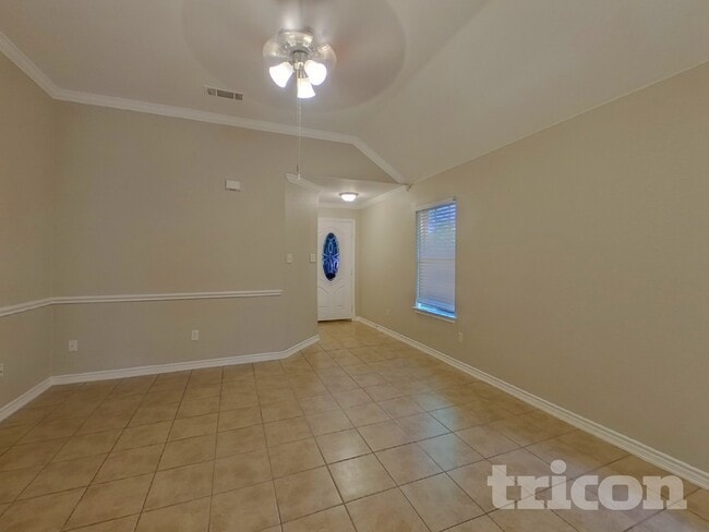 733 Stribling Cir in Azle, TX - Building Photo - Building Photo