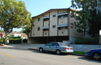 600 E Harvard Rd in Burbank, CA - Building Photo - Building Photo