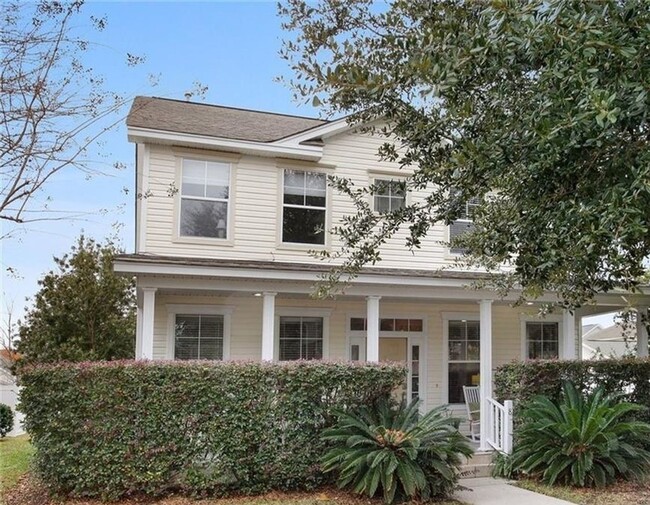 property at 8 5th Ave