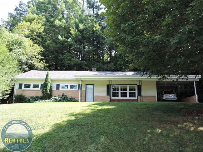property at 147 Woodland Dr