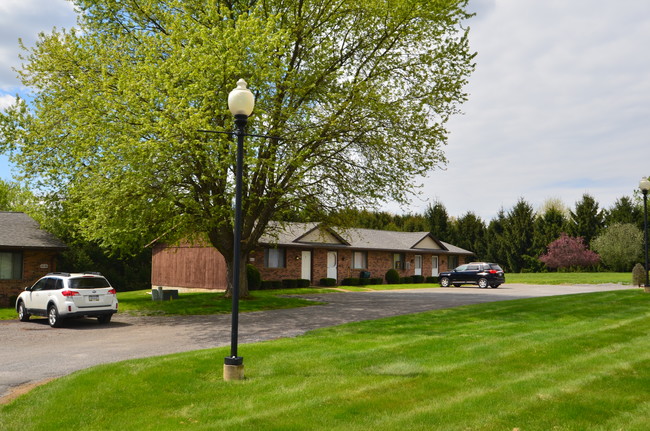 Clearview Meadows Apartments in Butler, PA - Building Photo - Building Photo