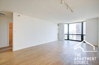 1111 N Dearborn St in Chicago, IL - Building Photo - Building Photo