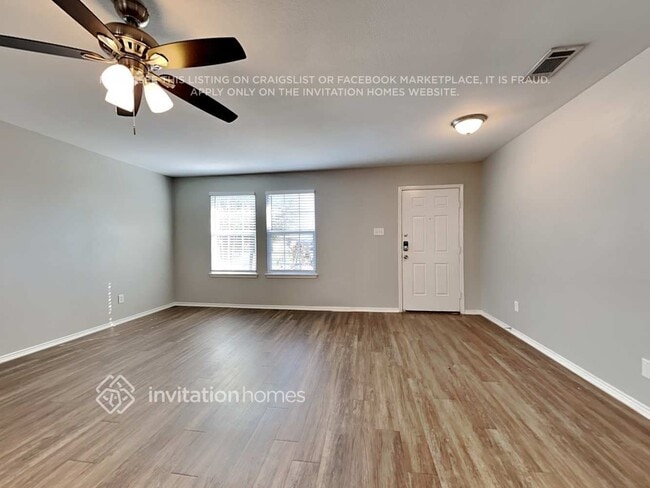 45 Larkspur Dr in Rockwall, TX - Foto de edificio - Building Photo