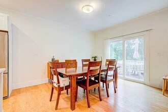 23 Lily Pond Ln in Lexington, MA - Foto de edificio - Building Photo