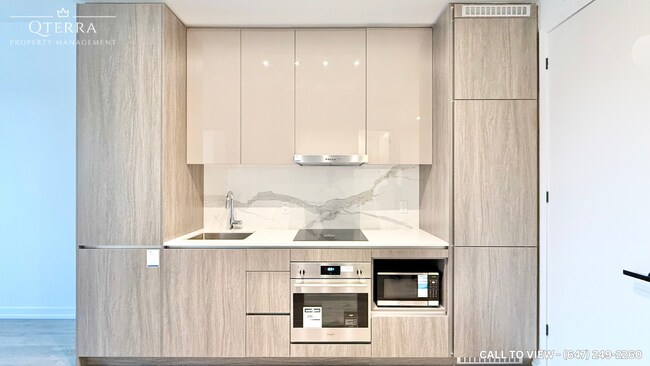 28 Interchange Way in Vaughan, ON - Building Photo - Building Photo