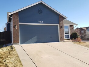 7815 Manston Dr in Colorado Springs, CO - Foto de edificio - Building Photo