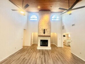 708 Caribbean Way in Niceville, FL - Building Photo - Building Photo