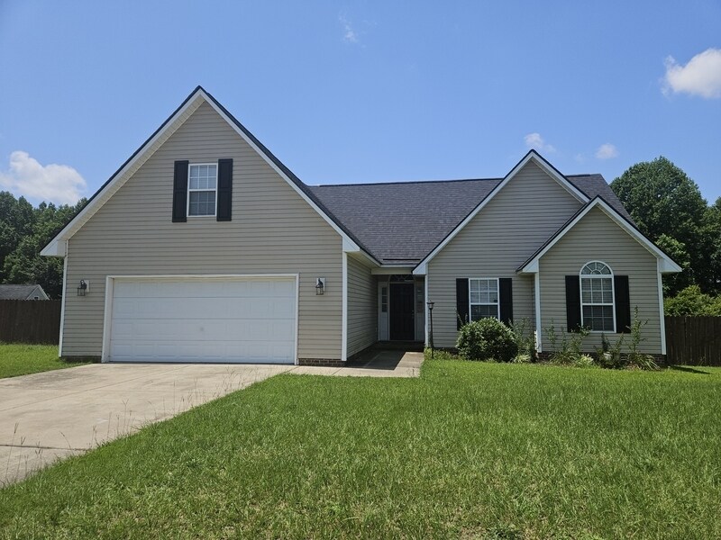 230 Van Buren Dr in Raeford, NC - Building Photo