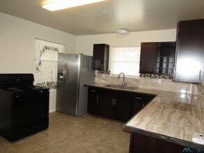 1904 W Runyan Ave in Artesia, NM - Building Photo - Building Photo