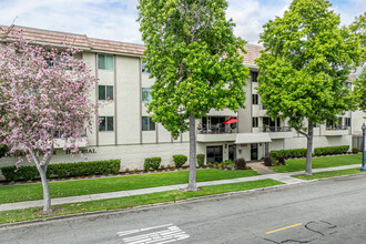 Ocean Park Imperial in Long Beach, CA - Building Photo - Building Photo