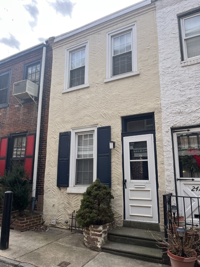 property at 2412 Manning St
