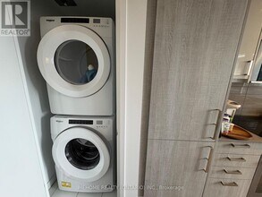 77 Mutual St in Toronto, ON - Building Photo - Building Photo